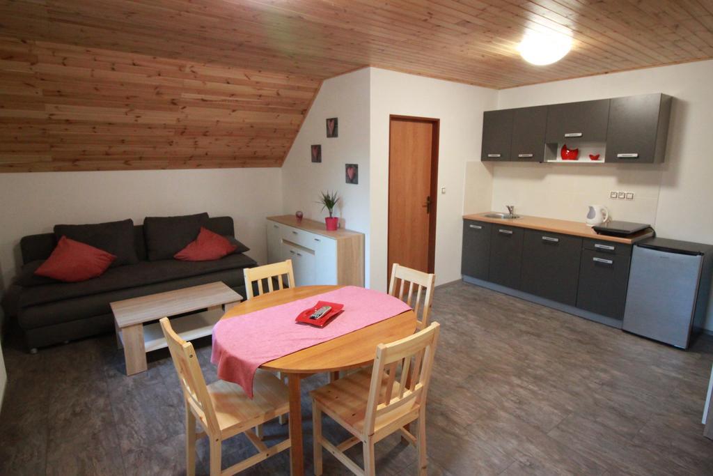 Apartmany Svijany Eksteriør billede